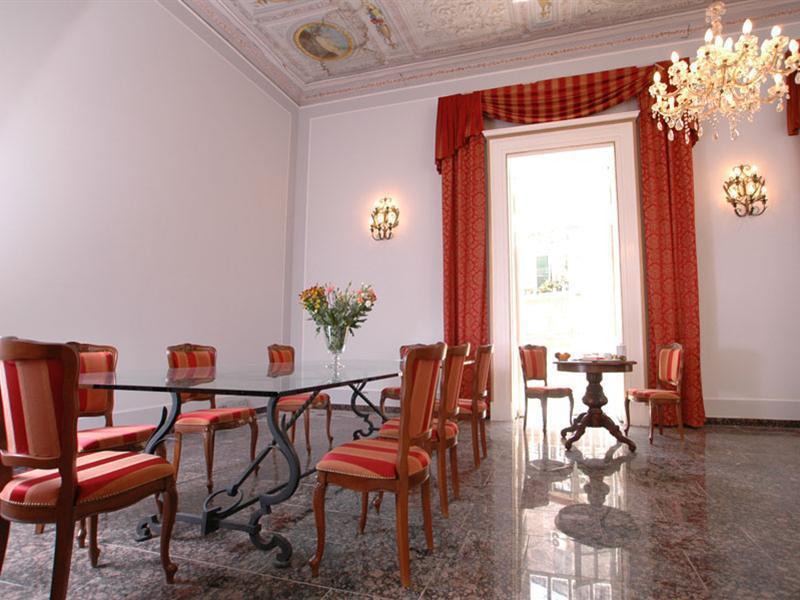 Le Stanze Del Vicerè Boutique Hotel Naples Extérieur photo